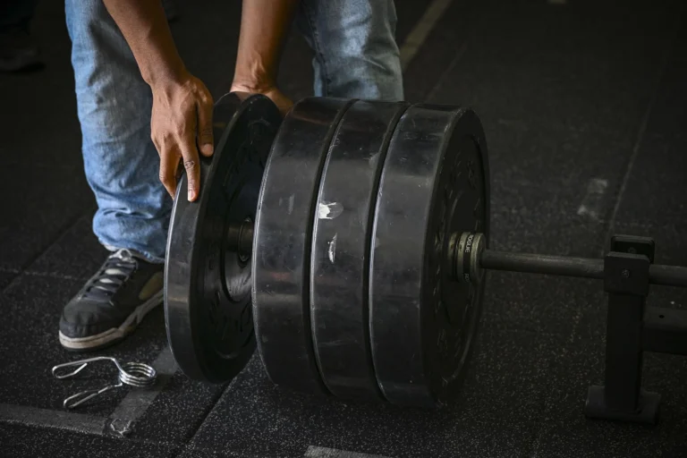 Weightlifting Accessories Worth Buying (and What to Skip)